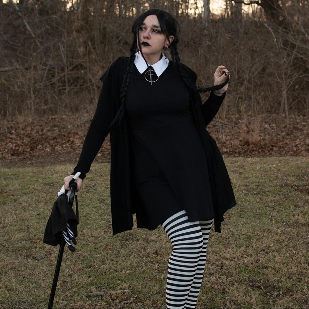 NIP Snag Tights -Black and White Striped Women's Tights sz G Smoke